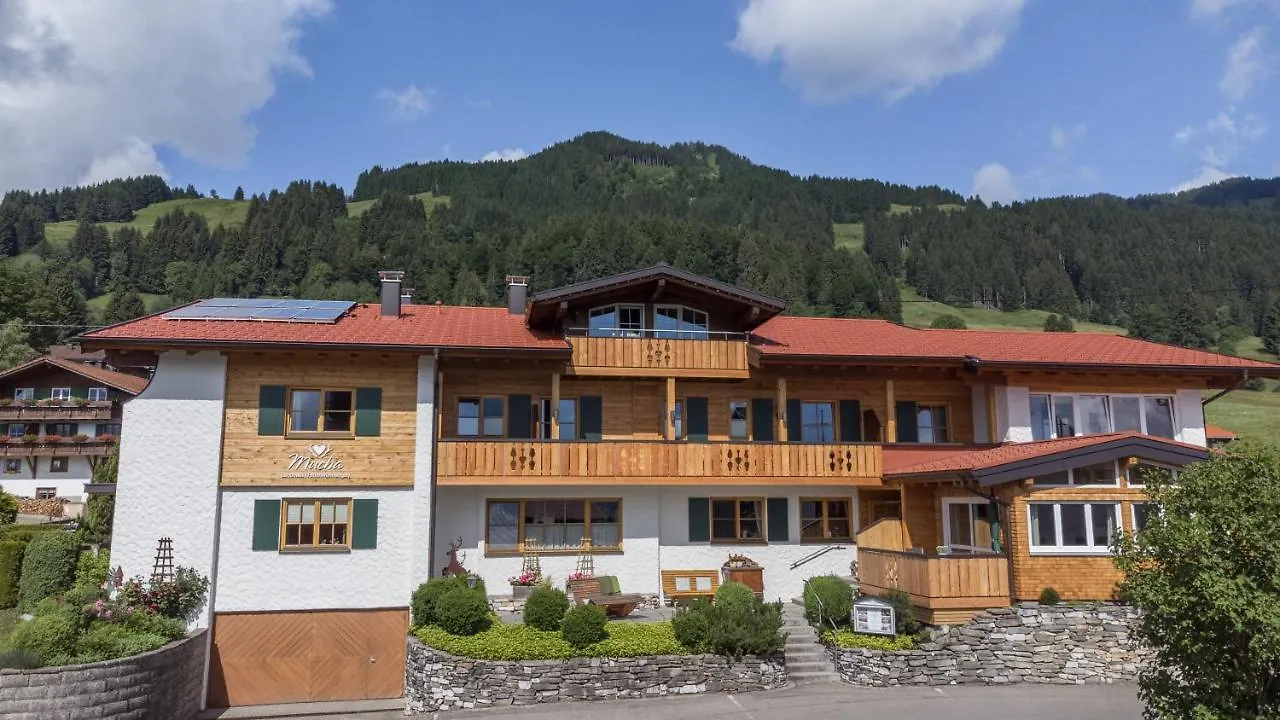 Apartment Landhaus Mucha - Ferienwohnungen - Naturpark Partner Bolsterlang Germany