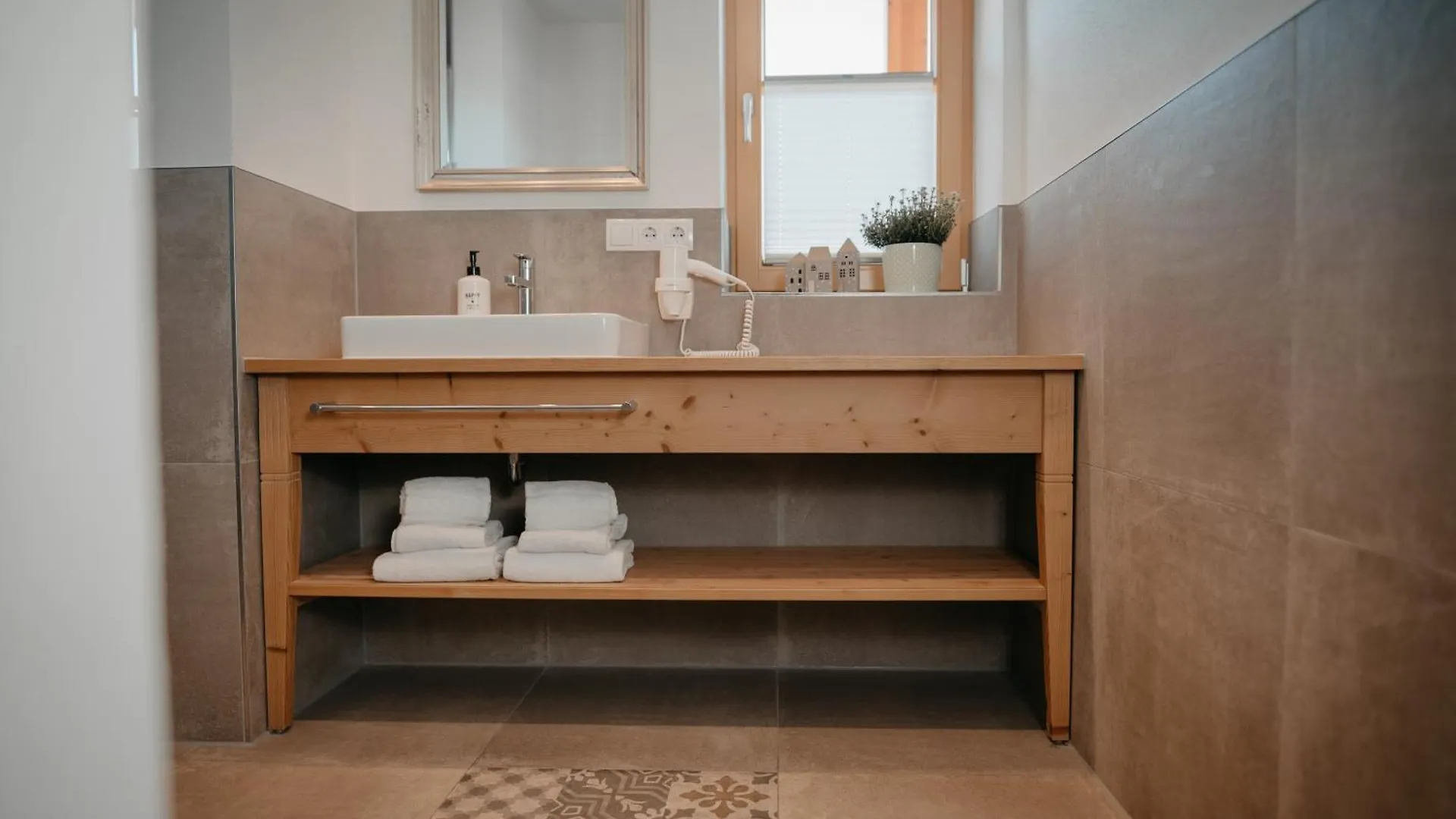 Apartment Landhaus Mucha - Ferienwohnungen - Naturpark Partner Bolsterlang